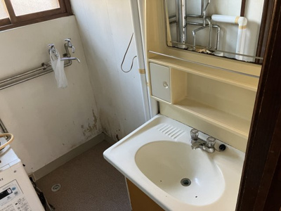 【脱衣所】 | 鶴野東1丁目58-1822売家