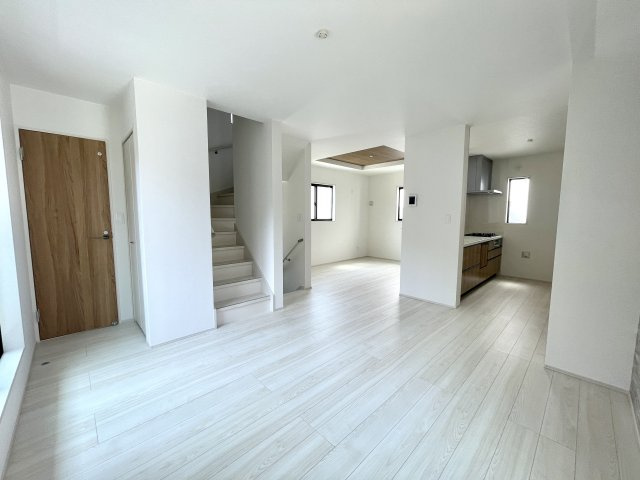 練馬区大泉町4丁目　新築分譲住宅全4棟の居間・リビング|4号棟