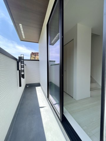 練馬区大泉町4丁目　新築分譲住宅全4棟のバルコニー|4号棟