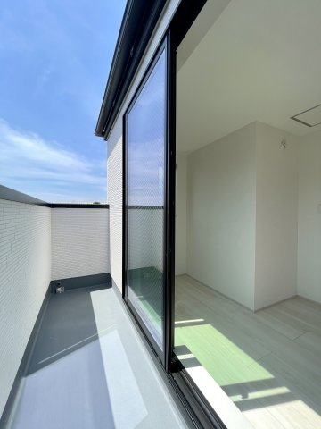 練馬区大泉町4丁目　新築分譲住宅全4棟のバルコニー|4号棟