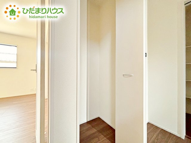 【収納】 | 笠間市中央第2　新築戸建 | 家族みんなで共同で使える便利な廊下収納！