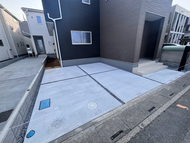 【1号棟】越谷市花田新築戸建ての駐車場