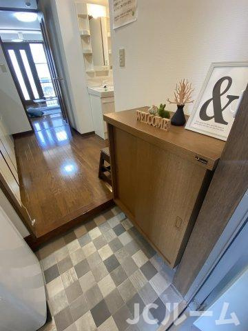 グリーンハイツ深山の玄関|同建物内、同間取りの別の部屋の写真です