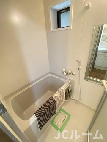 グリーンハイツ深山の浴室|同建物内、同間取りの別の部屋の写真です