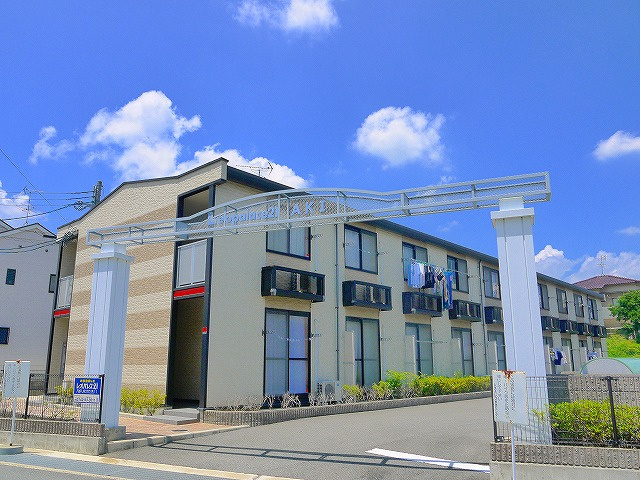 レオパレスＡＫＩの外観|外観もきれいです