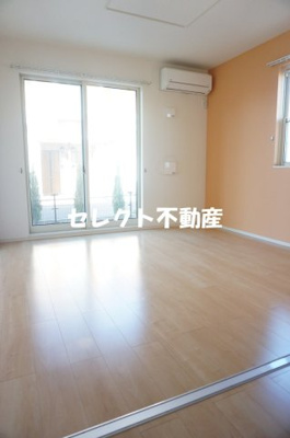 【居間・リビング】 | エスポワール・ジェルメ　Ⅴ | きれいな内装です