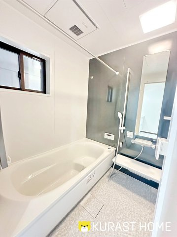 京都市南区久世上久世町　新築戸建の浴室