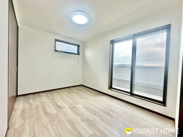 京都市南区久世上久世町　新築戸建の洋室