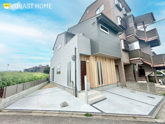 京都市南区久世上久世町　新築戸建の外観