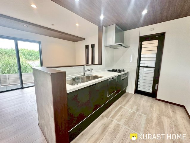 京都市南区久世上久世町　新築戸建のキッチン