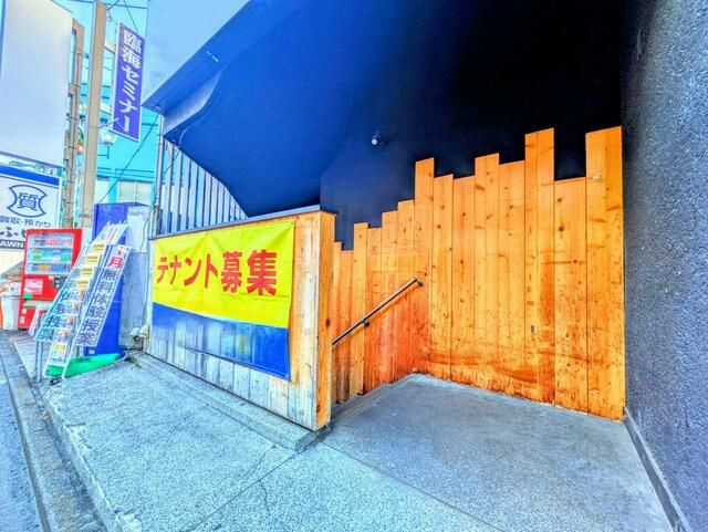 落ち着いたエントランスです