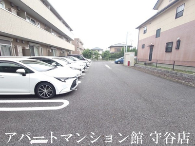 【駐車場】 | Maruei Hills（マルエイヒルズ）