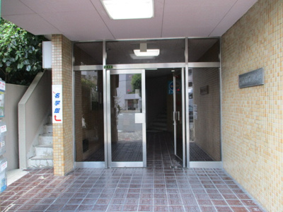 【エントランス】 | 豊新ガーデンハイツ | きれいなエントランスです