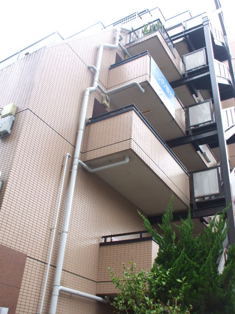 エスアイビルの外観