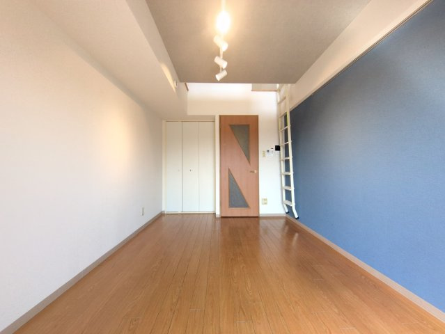 ラフィネパルクの居間・リビング