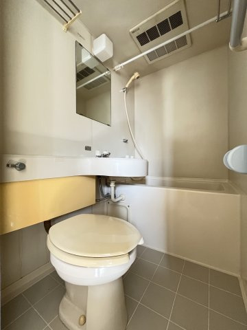 龍ハイツの浴室