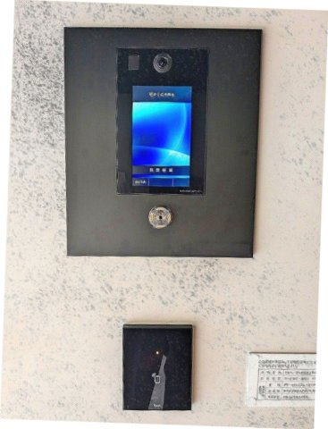 ワンルーフレジデンス新御徒町のエントランス|タッチキーのTVモニター付きオートロックセキュリティ