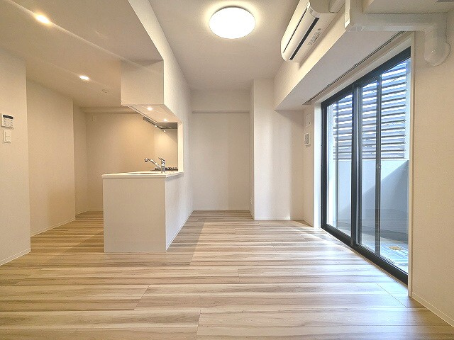 ワンルーフレジデンス新御徒町の設備|ワンルーフレジデンス新御徒町
東京都台東区台東３－４－９
エアコン付き