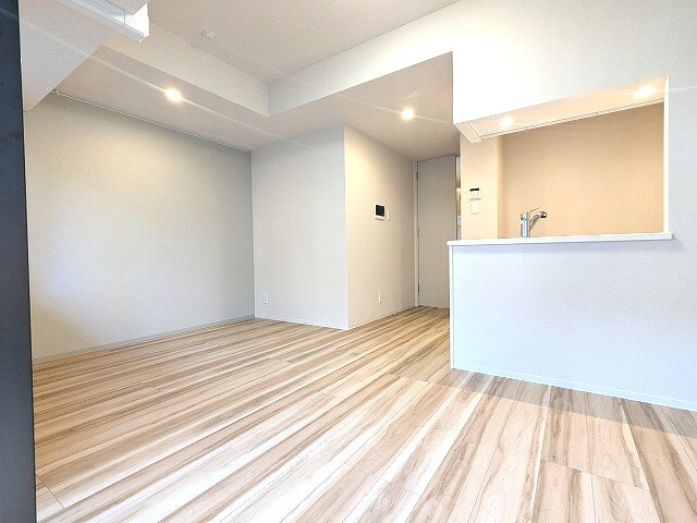 ワンルーフレジデンス新御徒町の設備|ワンルーフレジデンス新御徒町
東京都台東区台東３－４－９
エアコン付き