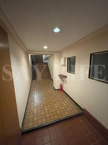 メゾン玉造のロビー