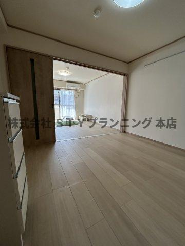 仲介手数料０円！エクセラン　本願寺の居間・リビング