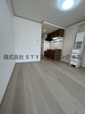 仲介手数料０円！エクセラン　本願寺の居間・リビング