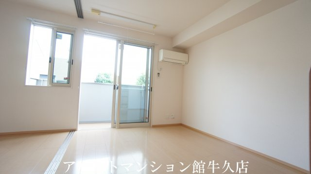 Royal Stage(ロイヤルステージ）の居間・リビング