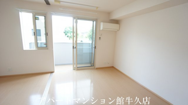 Royal Stage(ロイヤルステージ）の居間・リビング