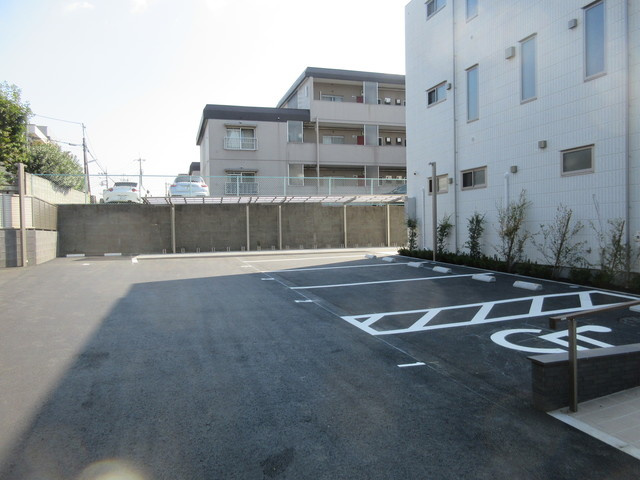 ＢＯＲＩＫＩねりま高松の駐車場|★駐車場★