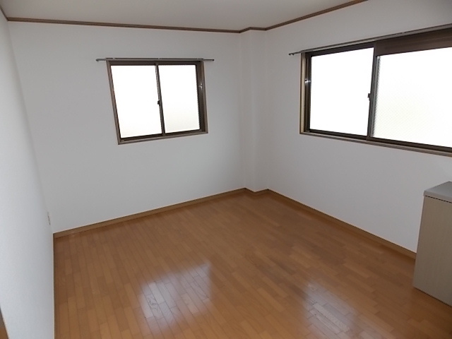 【洋室】 | ジョイフル前田 | ジョイフル前田