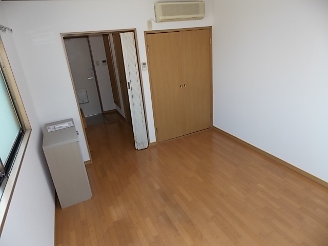 【洋室】 | ジョイフル前田 | ジョイフル前田