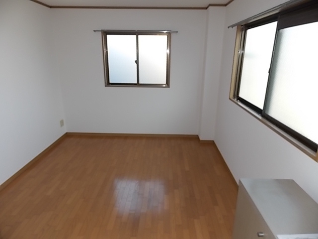 【洋室】 | ジョイフル前田 | ジョイフル前田