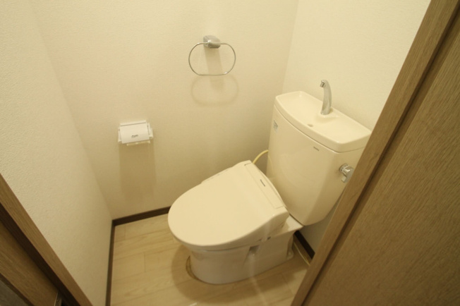 【トイレ】 | 人吉壱番館リバーサイド古城 | ※ご入居前の写真です