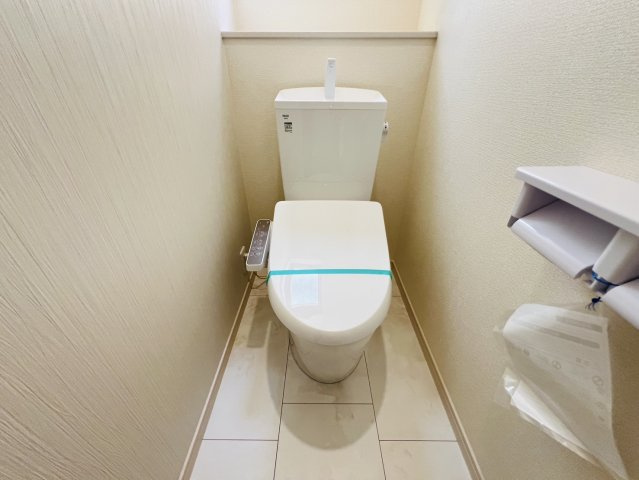 安城市里町壱斗山264『仲介手数料無料』新築戸建てのトイレ