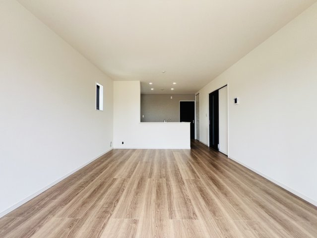 安城市里町壱斗山264『仲介手数料無料』新築戸建ての居間・リビング