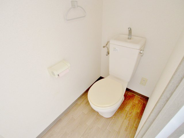 関本祇園ビルのトイレ