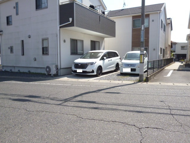 Ｋ-ＲＥＧＡＬＯ連島中層の駐車場