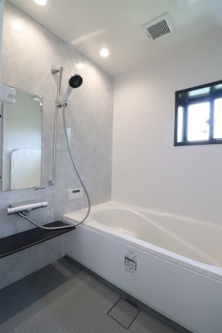 ルミナスⅡの浴室