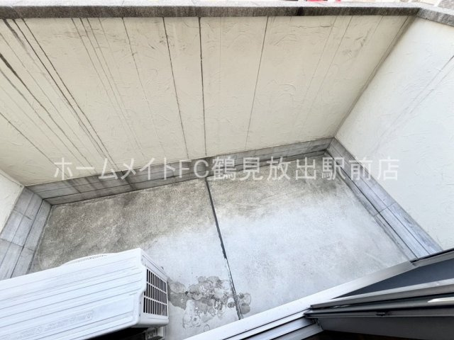 東大阪市森河内西１丁目のハイツのバルコニー