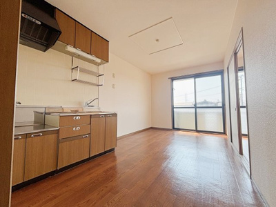 【居間・リビング】 | パラシオ愛芳 A棟・B棟【名古屋市賃貸・南向き】