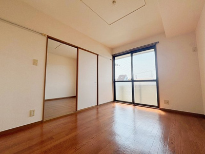 【居間・リビング】 | パラシオ愛芳 A棟・B棟【名古屋市賃貸・南向き】