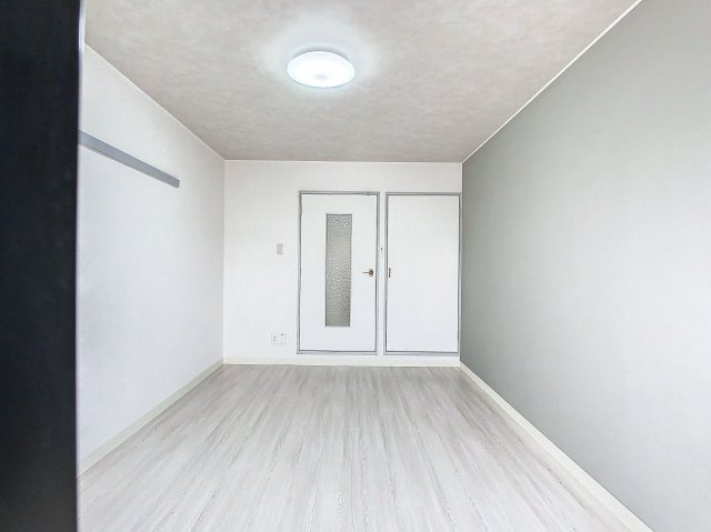 ラウファレエイエスエイの居間・リビング