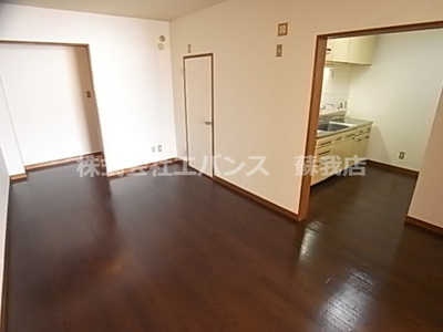 【居間・リビング】 | 寺町技研ビル | ゆったりとしたリビングです