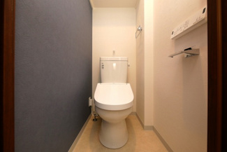 【トイレ】 | フォーリアライズ大正ノーブル | 清潔感のあるトイレです