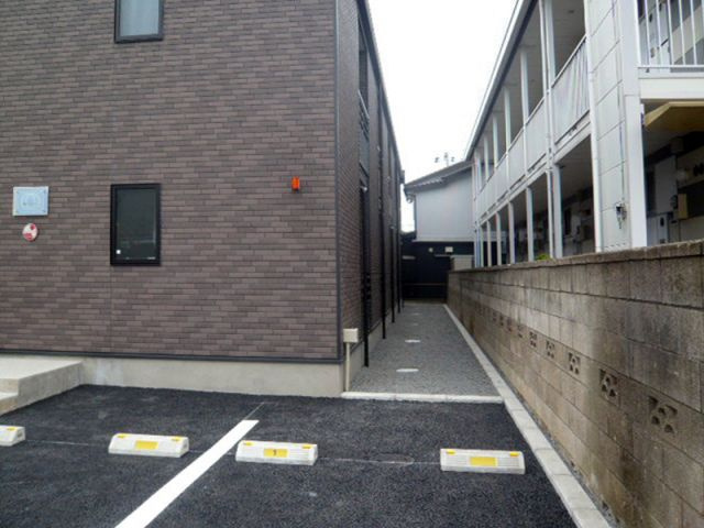 東八エコーの駐車場