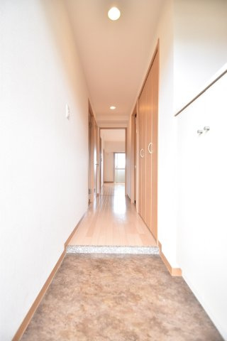 大阪市城東区鴫野西５丁目の賃貸マンションの玄関
