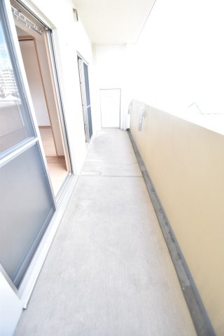 大阪市城東区鴫野西５丁目の賃貸マンションのバルコニー