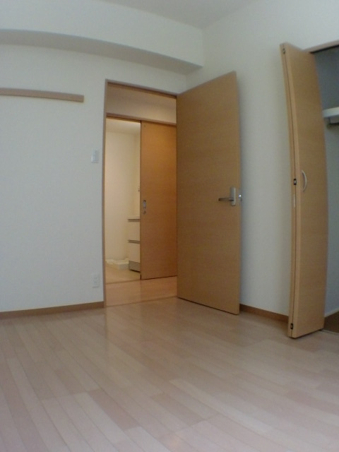 大阪市城東区鴫野西５丁目の賃貸マンションの寝室