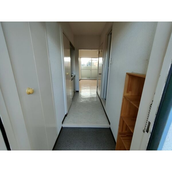 メゾンモンテの玄関