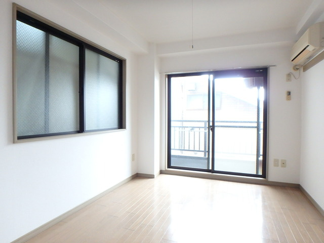 【居間・リビング】 | レジデンス三田